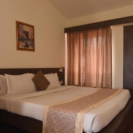 เดอะ ไบก์ โอลด์ แองเคอร์ บีช รีสอร์ต แอนด์ สปา Hotel กาเวลอสซิม ภายนอก รูปภาพ