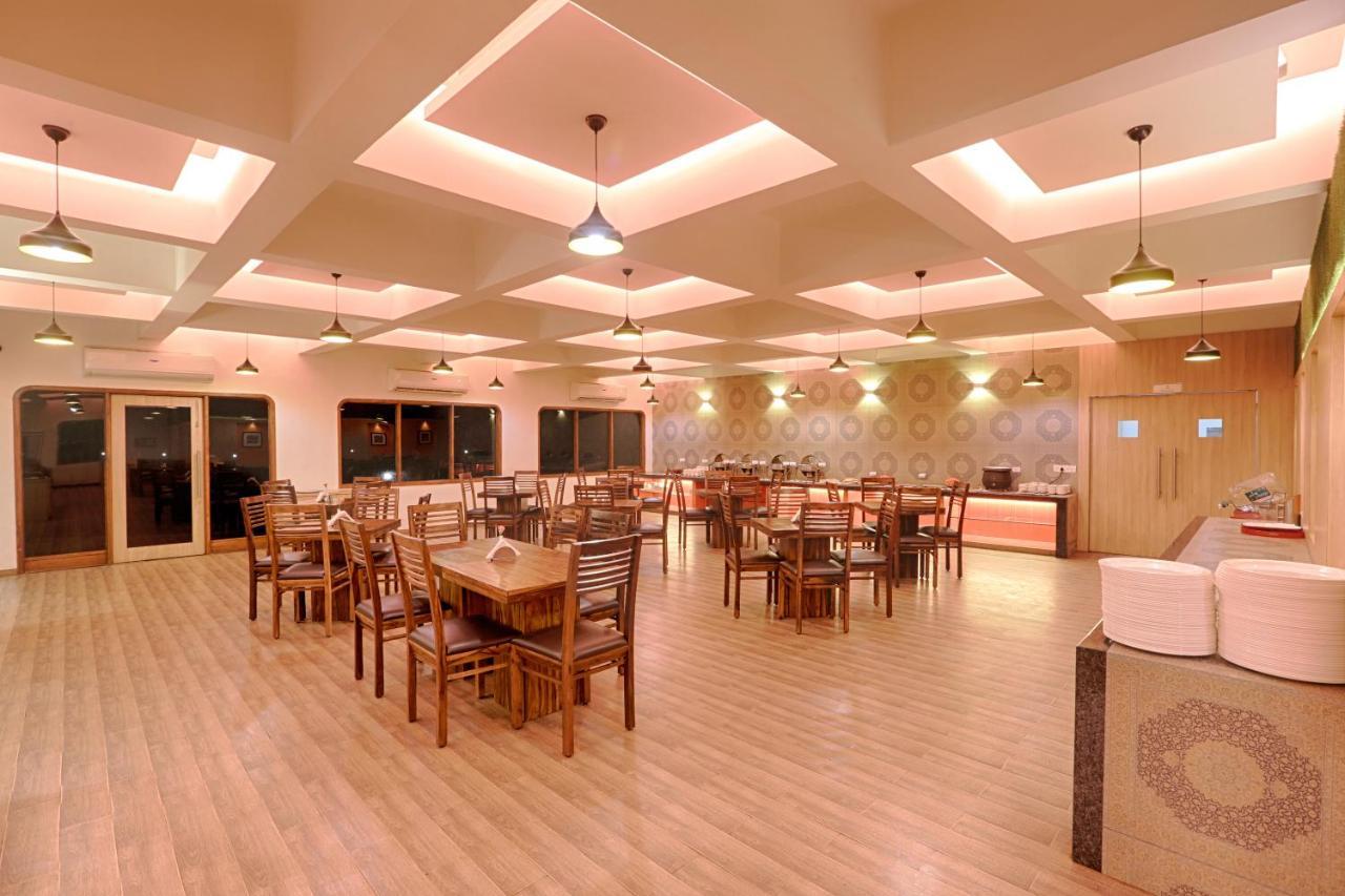 เดอะ ไบก์ โอลด์ แองเคอร์ บีช รีสอร์ต แอนด์ สปา Hotel กาเวลอสซิม ภายนอก รูปภาพ
