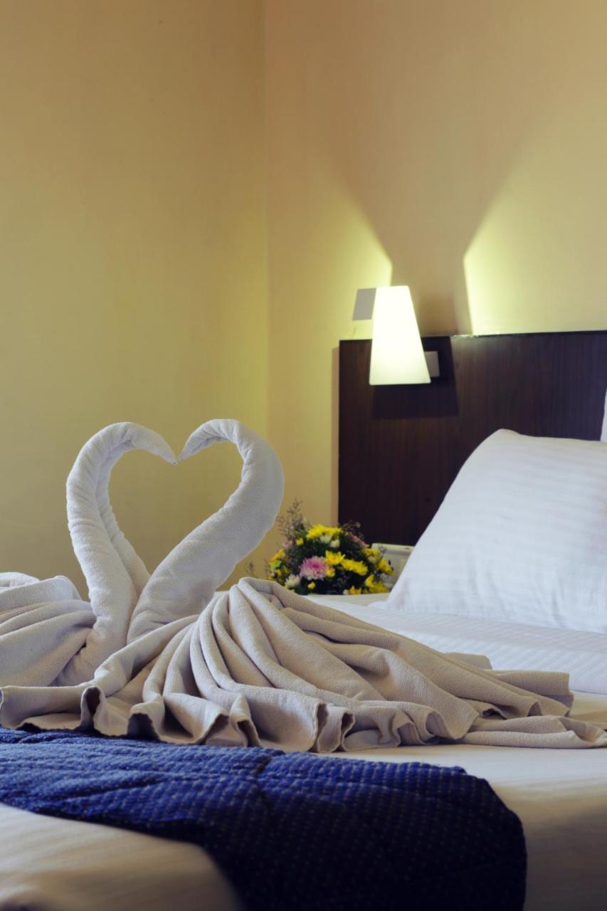 เดอะ ไบก์ โอลด์ แองเคอร์ บีช รีสอร์ต แอนด์ สปา Hotel กาเวลอสซิม ภายนอก รูปภาพ